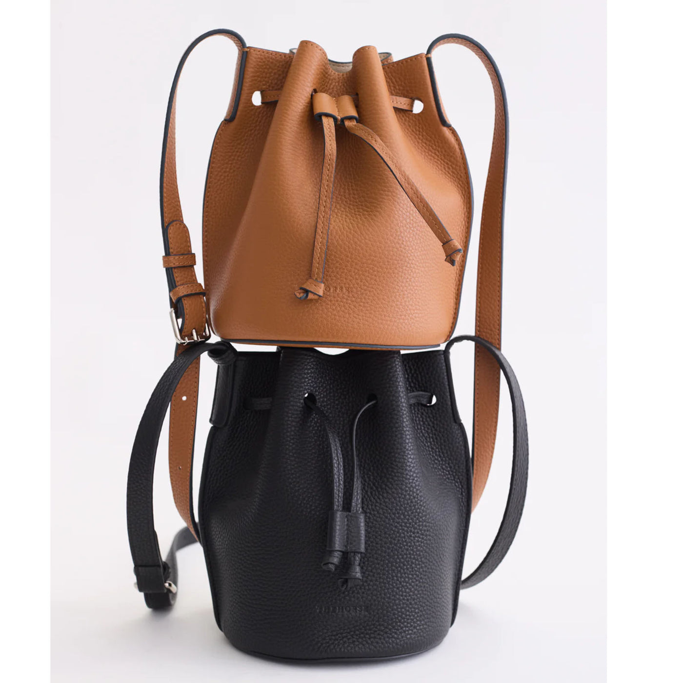 Bobb Bucket Bag - Tan