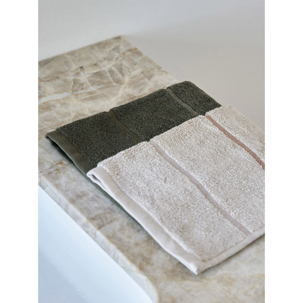 Pia Cotton Face Cloth Ivy/Multi