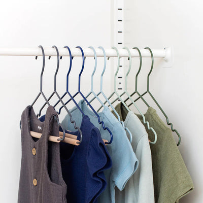 Kids Top Hangers in Winter