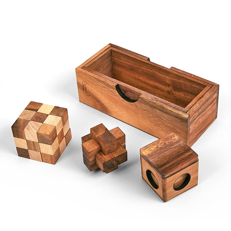 3 Puzzels in a Wooden Box